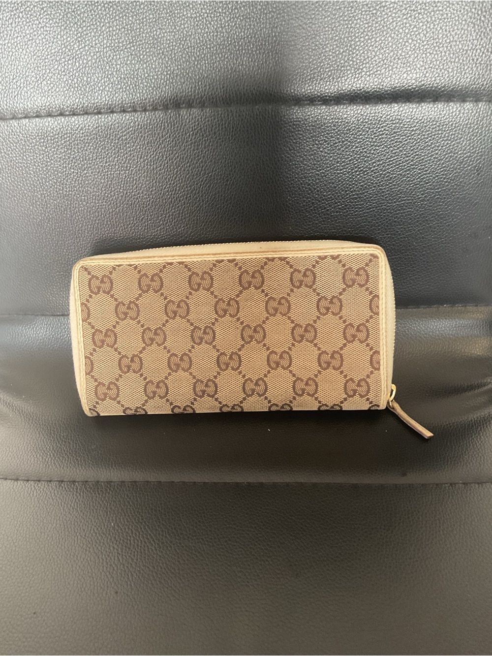 Gucci Brown & Beige GG Canvas Zip-Around Wallet - Picture 2 of 7